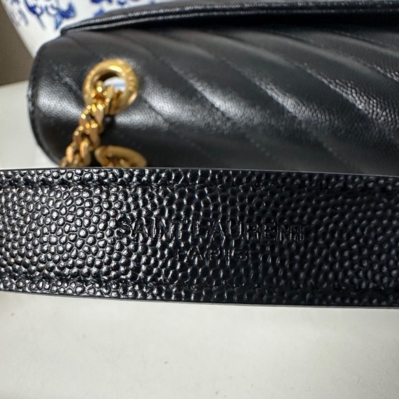 YSL Saint Laurent Large Monogram Envelope Matelasse - Picture 14 of 15